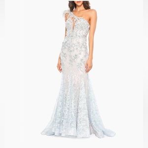 MAC DUGGAL One Shoulder Feather Appliqué Gown Prom 4